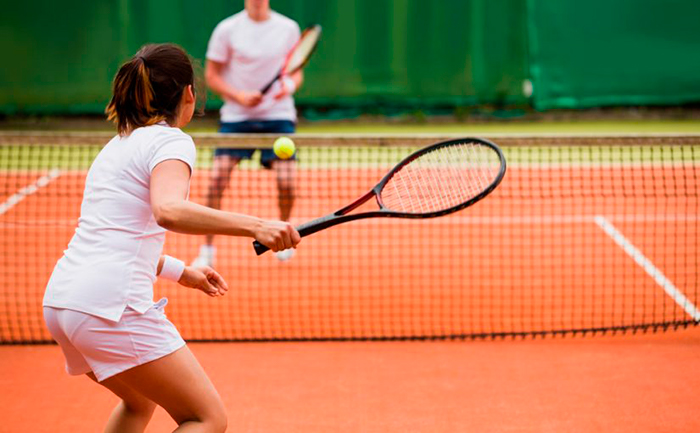 Benefici di giocare a tennis