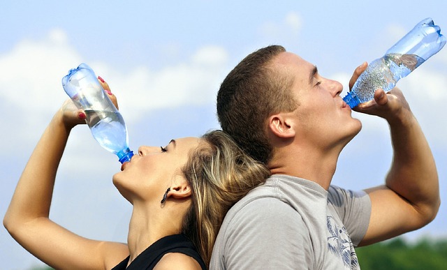 bere molta acqua per l'idratazione