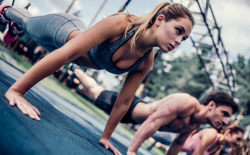 Le donne e l'allenamento con il TRX